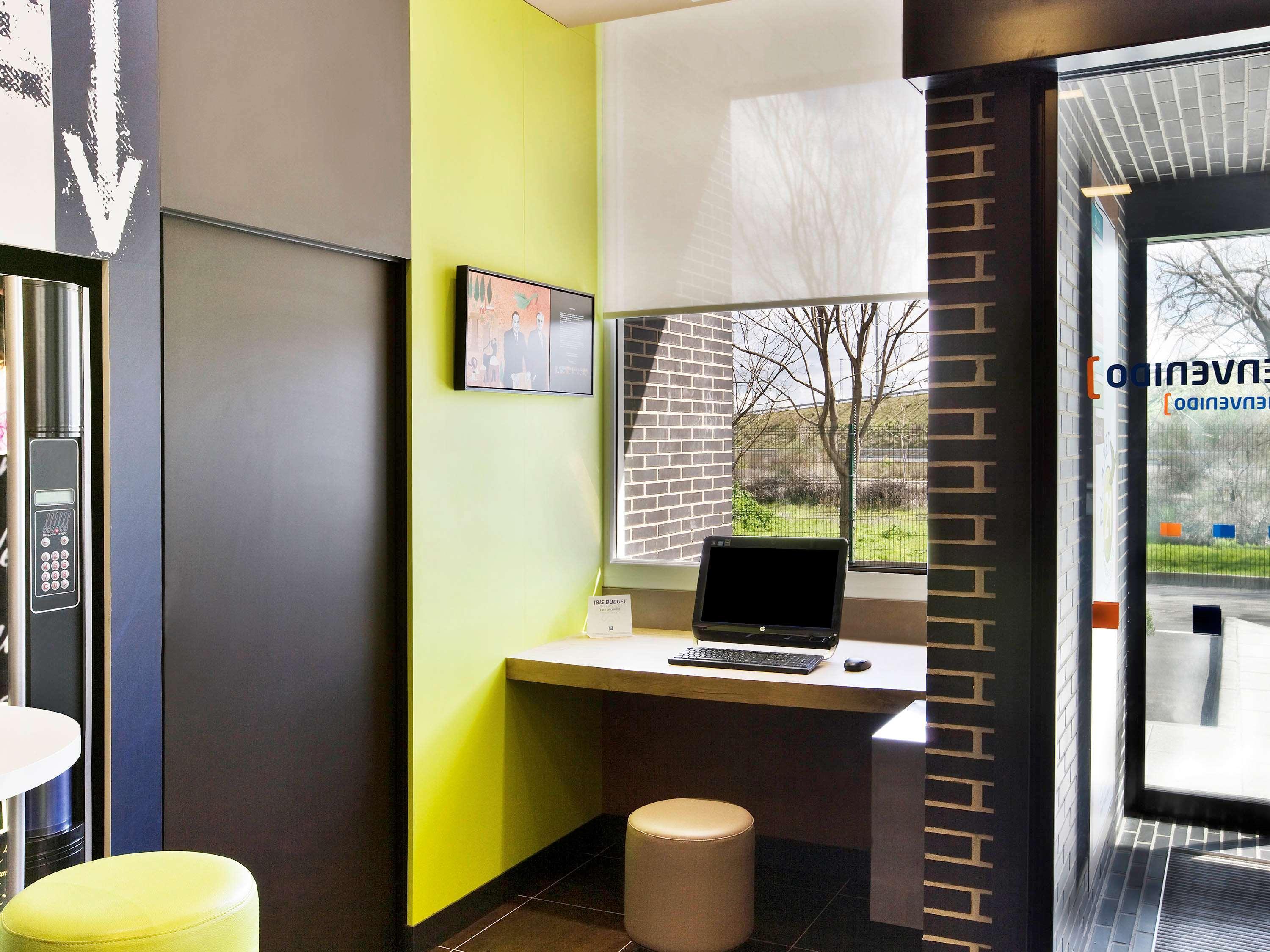 Ibis Budget Madrid Getafe Exterior foto